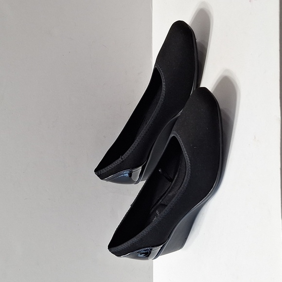 Anne Klein NEW iFlex Black Classic Preppy Capsule Wedge Heel Shoes Size 9 - Picture 2 of 13